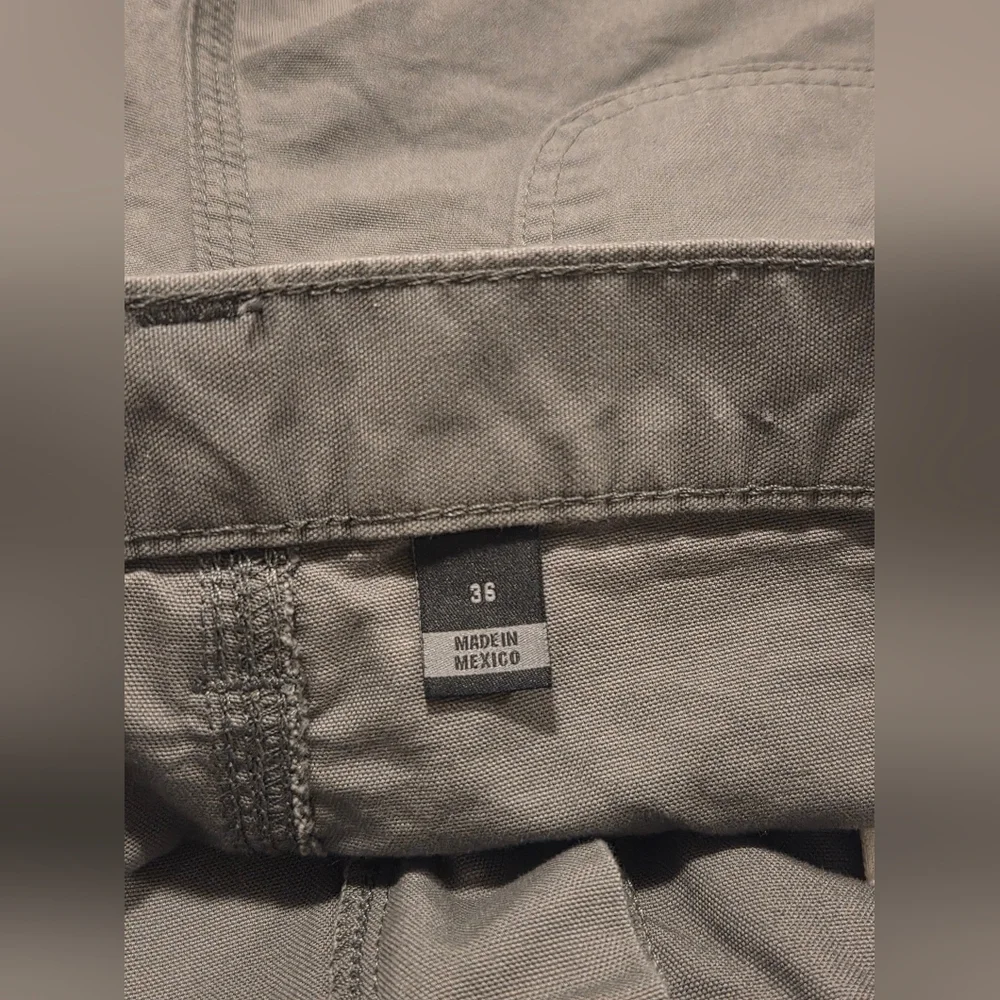 Carhartt Men's Gray Work Shorts - Picture 5 of 5